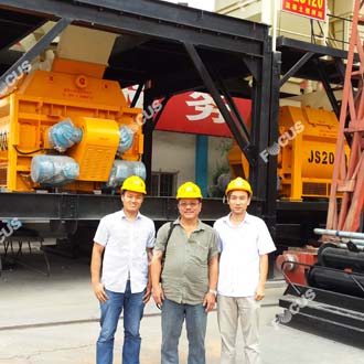Indonesia Customer Inspecting Our Machines Photo 1
