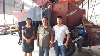 Indonesia Customer Inspecting Our Machines Photo 4