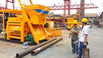 Indonesia Customer Inspecting Our Machines Photo 6